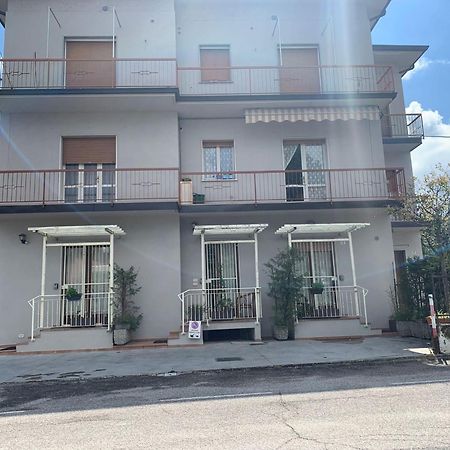 La Terrazza Hotel Peschiera del Garda Kültér fotó